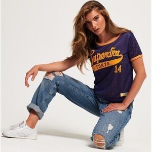 Clarrie Reversible T-Shirt Superdry Tokyo 14, EUC!